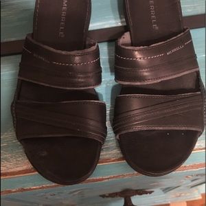 Merrell black sandals size 9